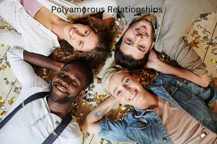 Which are the Types of Polyamorous Relationships?